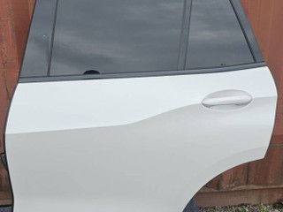 дверь задняя левая BMW X5 G05 [рестайлинг] G05 2025, 3.0 л., B57 D30 B, дизель, АКПП, a96 mineral-weiss metallic, внедорожник 5 дв., полный привод, правый руль, 2642779