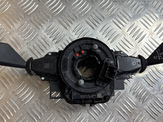 переключатель подрулевой (стрекоза) BMW 7 серия G70 2024, 3.0 л., B57 D30 B, дизель, АКПП, carbonschwarz metallic (416), седан, полный привод, 5A332C4