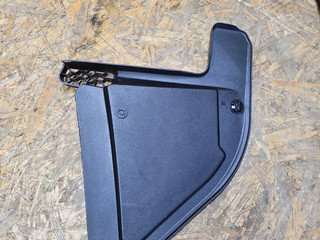 планка под капот BMW X5 G05 [рестайлинг] G05 2024, 3.0 л., B57 D30 B, дизель, АКПП, внедорожник 5 дв., 7434881