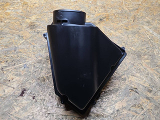 корпус воздушного фильтра BMW M2 G87 2023, 3.0 л., S58B30A, бензин, АКПП, c4p, купе, задний привод, правый руль, 8095806