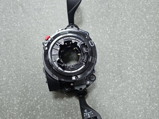 переключатель подрулевой (стрекоза) BMW X6 G06 [рестайлинг] G06 2024, 3.0 л., B58B30, бензин, АКПП, 416 carbon-schwarz, внедорожник 5 дв., полный привод, 5A819A1