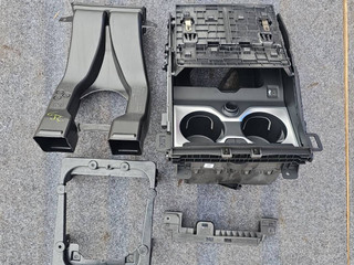 подстаканник BMW X5 G05 [рестайлинг] G05 2023, 3.0 л., B58B30, бензин, АКПП, a96, внедорожник 5 дв., полный привод, 6827173, 6808606