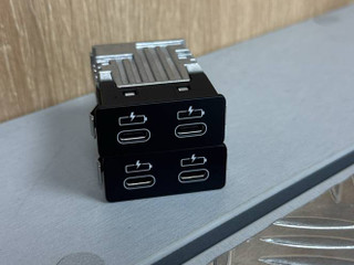 разъем AUX / USB BMW X6 G06 [рестайлинг] G06 2024, 3.0 л., B58B30, бензин, АКПП, 416 carbon-schwarz, внедорожник 5 дв., полный привод, 5A84163, 8711938