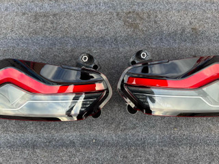 фонари задние (комплект) BMW M2 G87 2024, 3.0 л., S58B30A, бензин, АКПП, c4p, купе, задний привод, правый руль, 8395150, 8395149