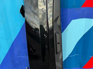 борт откидной BMW X7 G07 [рестайлинг] G07 2023, 3.0 л., B58B30, бензин, АКПП, 475 black-sapphire metallic, внедорожник 5 дв., полный привод, 7931937