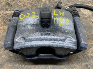 суппорт передний левый BMW 4 серия G22/G23 G22 2020, 2.0 л., B46 B20 B, бензин, АКПП, купе, полный привод, 6860266, 6890553