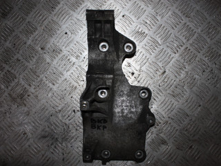 кронштейн генератора Volkswagen Passat B6 2007, 2.0 л., BKD, дизель, МКПП