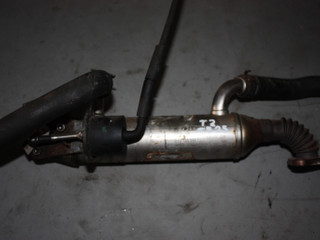 охладитель EGR / Радиатор EGR Volkswagen Transporter T5 2003, 2.5 л., дизель, 070131512F
