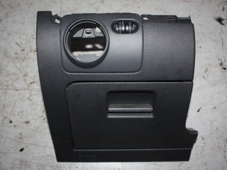 бардачок Volkswagen Golf 6 поколение 2008, 2.0 л., дизель