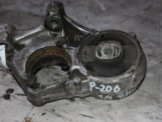 кронштейн полуоси Peugeot 206 1 поколение [рестайлинг] 2002, 1.4 л., дизель