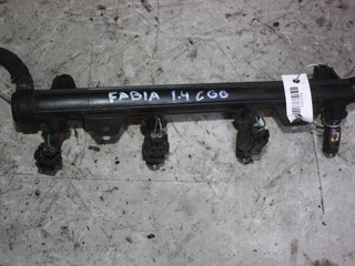 топливная рампа Skoda Fabia 2 поколение [рестайлинг] 2010, 1.4 л., бензин