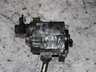 насос вакуумный Toyota RAV4 3 поколение (XA30) 2005, 2.0 л., дизель, 0810002740