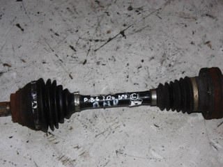 полуось передняя левая (приводной вал, ШРУС) Volkswagen Passat B6 2007, 2.0 л., дизель, 1K0407271BJ