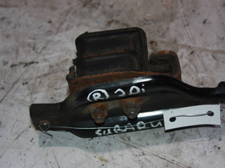 подушка крепления двигателя Subaru Legacy 3 поколение 2002, 2.0 л., бензин, 41022FA000