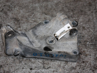 кронштейн генератора IVECO Daily 4 поколение (2006 - 2011), 3.0 л., дизель, 504115732
