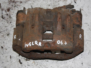 суппорт передний правый IVECO Daily 4 поколение 2010