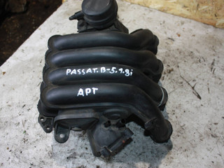 коллектор впускной Volkswagen Passat B5 [рестайлинг] (2000 - 2005), 1.8 л., бензин