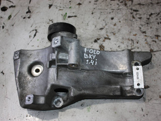 кронштейн генератора Volkswagen Polo 4 поколение 2004, 1.4 л., бензин, 036145169