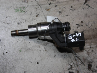 форсунка Volkswagen Passat B6 2007, 1.6 л., бензин, хетчбэк 5 дв., 03C906036A