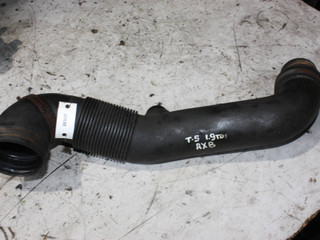 патрубок (трубопровод, шланг) Volkswagen Transporter T5 2007, 1.9 л., дизель, 7H0129615