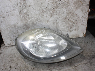 фара правая Renault Trafic 2 поколение 2005, 7700311372