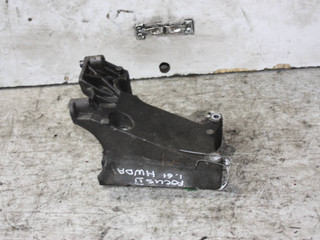 кронштейн компрессора кондиционера Ford Focus 2 поколение (2004 - 2008), 1.6 л., бензин, 4M50190