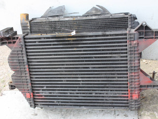 кассета радиаторов Mercedes-Benz Vario W670 2001, 4.2 л., дизель