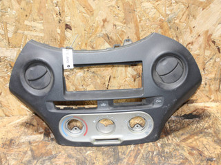рамка под магнитолу Toyota Yaris 1 поколение XP10 [рестайлинг] (2003 - 2005)