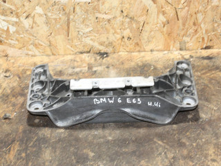 кронштейн КПП BMW 6 серия E63/E64 (2003 - 2007), 4.4 л., бензин, 13992010
