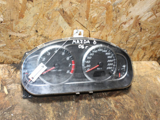 щиток приборов (приборная панель) Mazda 6 1 поколение [рестайлинг] (2005 - 2008), бензин