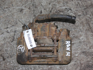 суппорт задний правый Toyota RAV4 2 поколение (XA20) (2000 - 2003)