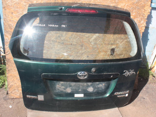 крышка багажника (дверь 3-5) Toyota Corolla Verso 1 поколение E121 2002