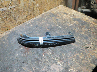 ресничка (ус) левой фары Opel Zafira 1 поколение (A) (1999 - 2003), 90580651