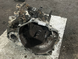 КПП механическая (МКПП) Mitsubishi Space Wagon 3 поколение (Typ N50) 2002, 2.4 л., 4G64 (GDI), бензин, МКПП, F5M422R5A3