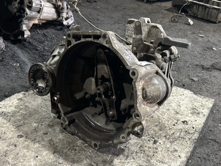 КПП механическая (МКПП) Volkswagen Golf 5 поколение 2008, 1.9 л., BXE, дизель, МКПП, GQQ