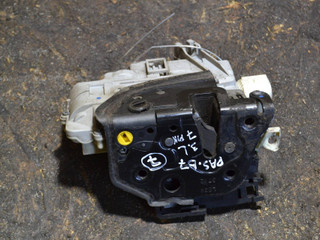 замок двери задней левой Volkswagen Passat B7 2012, универсал, 3C4839015A