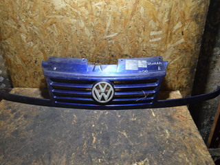 решетка радиатора Volkswagen Sharan 1 поколение 2000, 1.9 л., дизель, МКПП, 7M0853651
