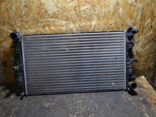 радиатор (основной) Volkswagen Crafter 1 поколение 2009, 2.5 л., дизель, МКПП