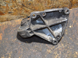 кронштейн полуоси Peugeot 607 1 поколение 2003, 2.2 л., HDi, дизель, МКПП, 9632628380