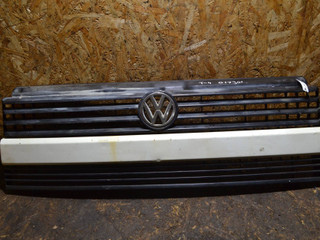решетка радиатора Volkswagen Transporter T4 (1990 - 2003), 701853653