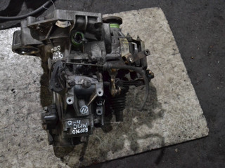 КПП механическая (МКПП) Volkswagen Golf 4 поколение (1997 - 2006), 1.6 л., APF, бензин, МКПП, DUW