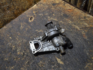 помпа Audi A4 B5 1999, 1.6 л., ADP, бензин, 050121013