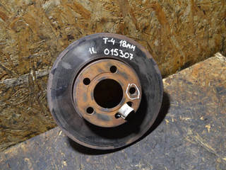диск тормозной передний Volkswagen Transporter T4 1996