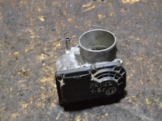 заслонка дроссельная Toyota Prius 3 поколение (2009 - 2011), 1.8 л., 2ZR-FXE, бензин, 2203037060