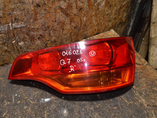фонарь задний правый Audi Q7 4L 2008, 3.0 л., дизель, 4L0945094
