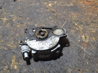насос вакуумный Audi A4 B8/8K (2007 - 2011), 2.0 л., TDi, дизель, 03L145100F