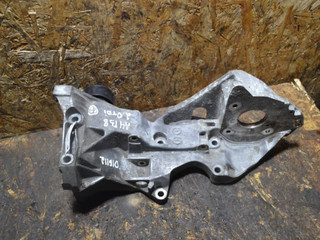 кронштейн генератора Audi A4 B8/8K (2007 - 2011), 2.0 л., TDi, дизель, 03L903143R