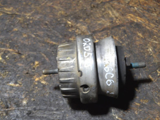 подушка крепления двигателя Audi A6 4F/C6 [рестайлинг] 2008, дизель, 4F0199379BH