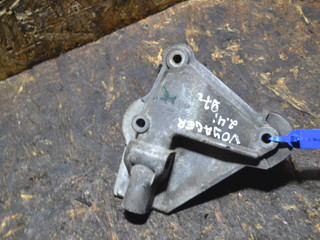 кронштейн двигателя Chrysler Voyager 3 поколение (1995 - 2001), 2.4 л., бензин, АКПП, 4612914C