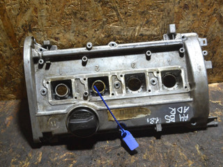 клапанная крышка Audi A4 B5 (1994 - 1999), 1.8 л., ADR, бензин, МКПП, 058103475G